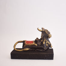 Load image into Gallery viewer, Bastar Art | Dhokra Nandi with base | Tribal Handicraft | BA010