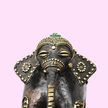 Load image into Gallery viewer, Dhokra Art | Tribal Handicraft | Home decor | Bastar Art | BA047