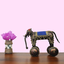 Load image into Gallery viewer, Elephant on wheels Dhokra Art | Tribal Handicraft | Home decor | Bastar Art | BA052