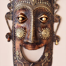 Load image into Gallery viewer, Bastar Art | Mask | Tribal Handicraft | Home decor | BW002