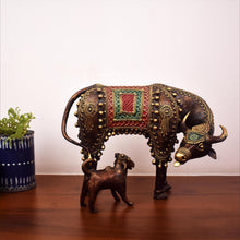 Load image into Gallery viewer, Bastar Art | Cow and Calf | Tribal Handicraft | Home decor | BA007
