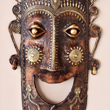Load image into Gallery viewer, Bastar Art | Mask | Tribal Handicraft | Home decor | BW002
